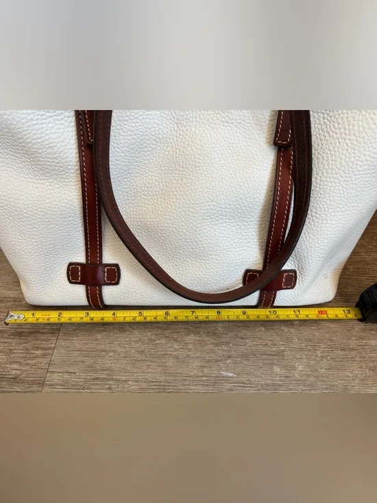 👜 Dooney & Bourke Pebbled Leather Tote Cream Brown Trim Large Shoulder Bag - Picture 5 of 9